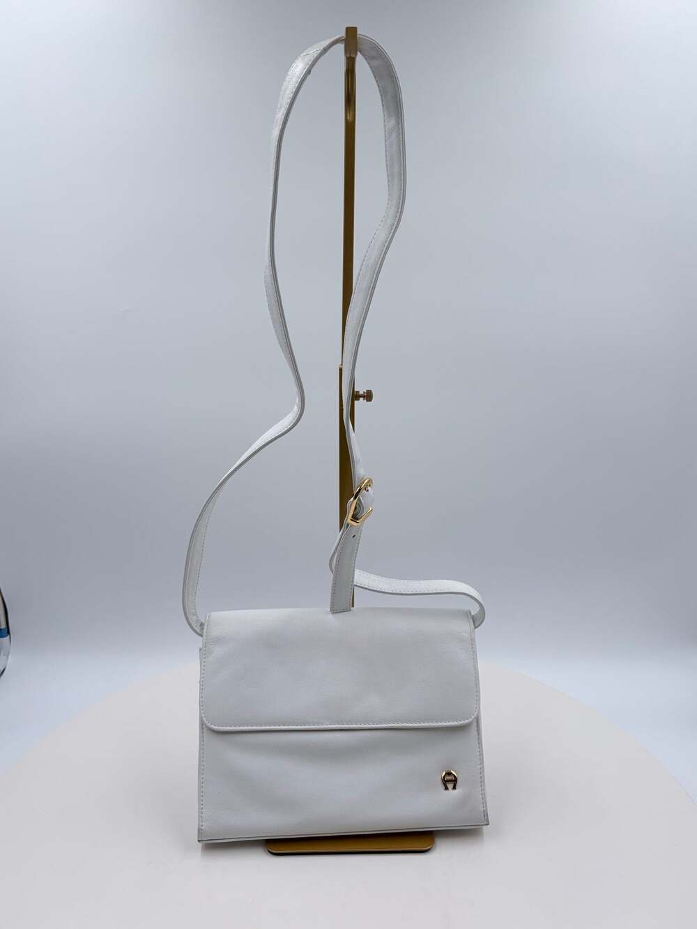 Ettienne white crossbody with wallet, makeup purse, detachable key ring and more